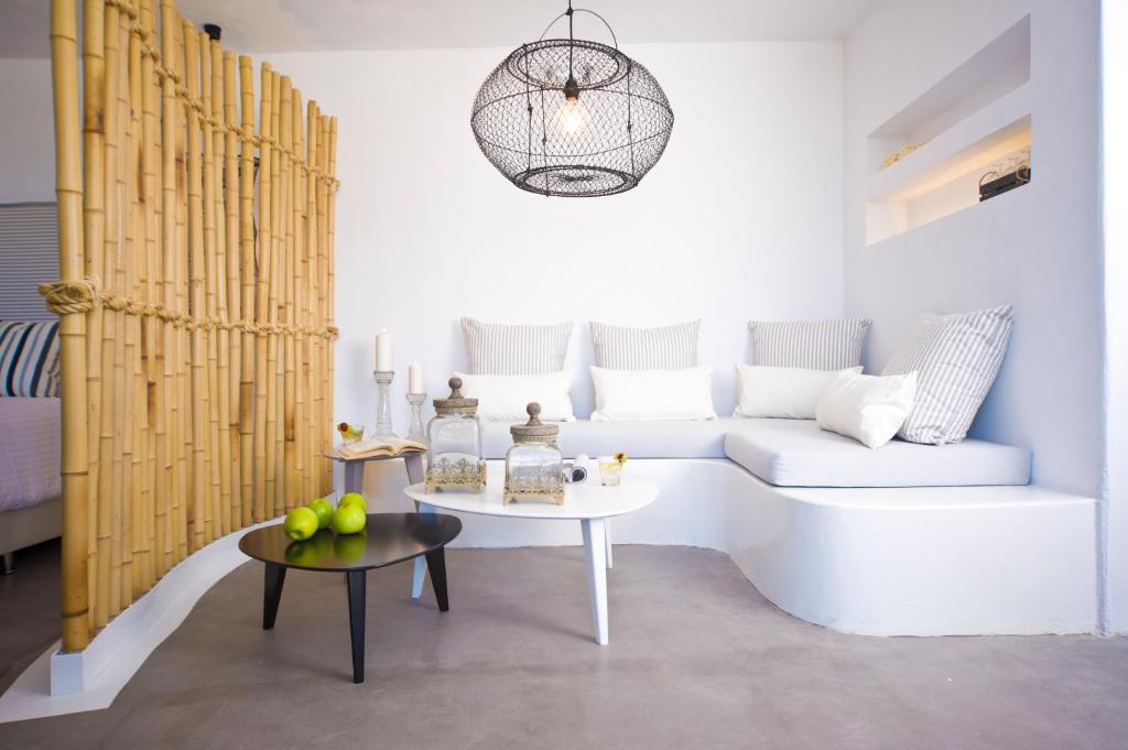 Almyra Guest Houses - Studio Sea View - Ground Floor (2-3 Adults)