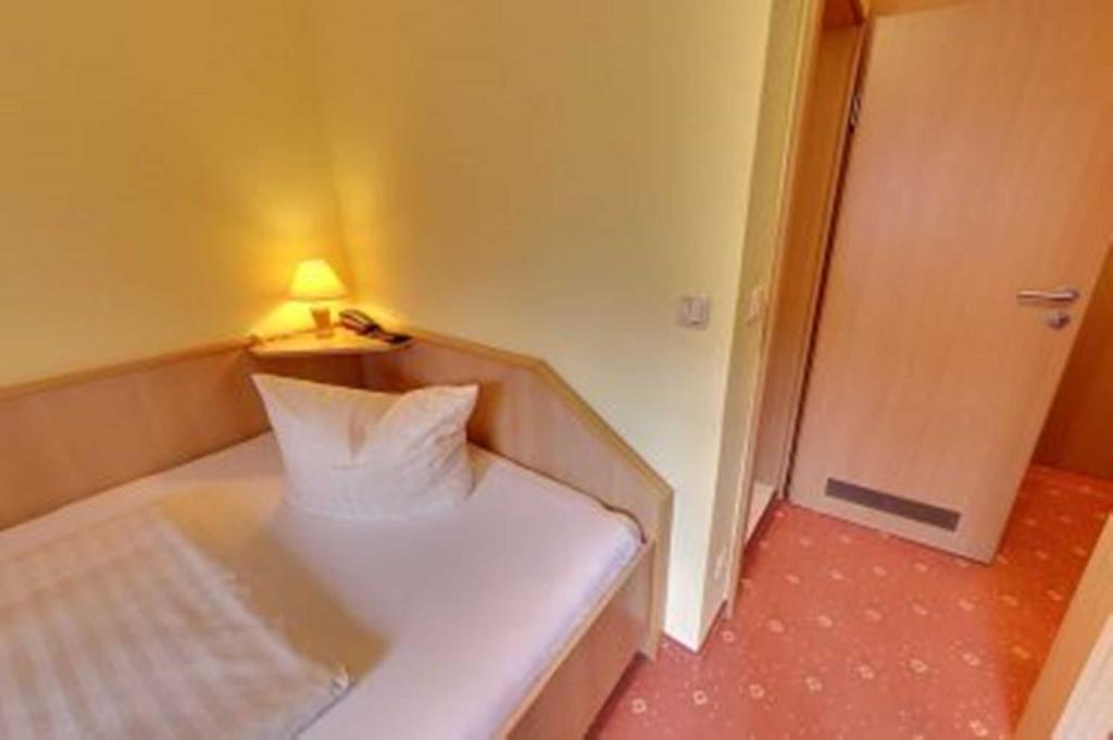 Forsthaus Langenberg - Single Room