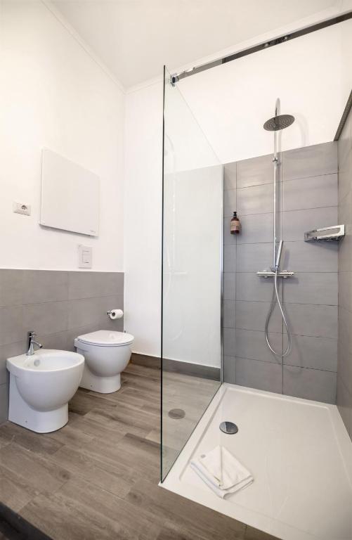 A bathroom at Clementi 18 Suites Rome