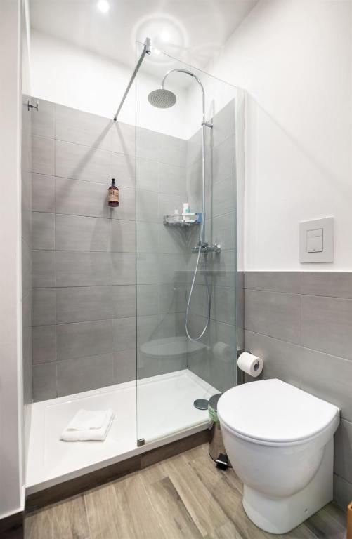 A bathroom at Clementi 18 Suites Rome
