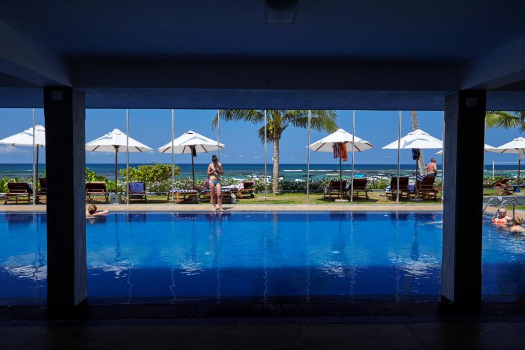 Bazén v ubytování Coral Sands Hotel nebo v jeho okolí