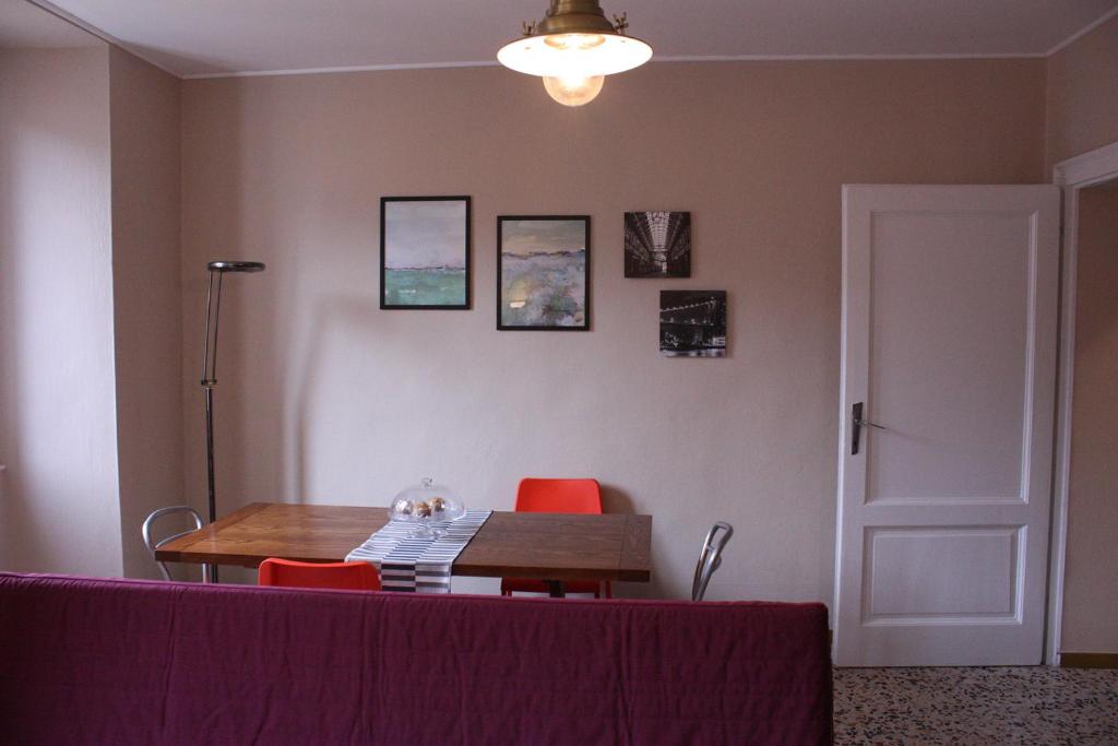 Posedenie v ubytovaní Casa Dennis