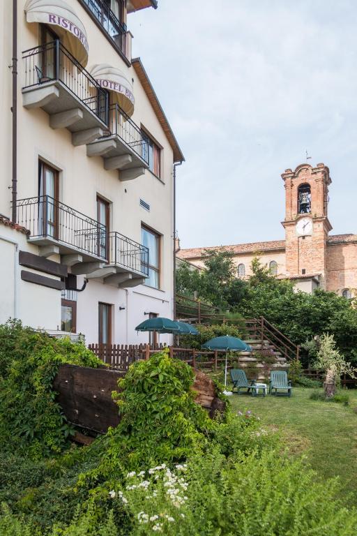 Budova, kde se hotel nachází