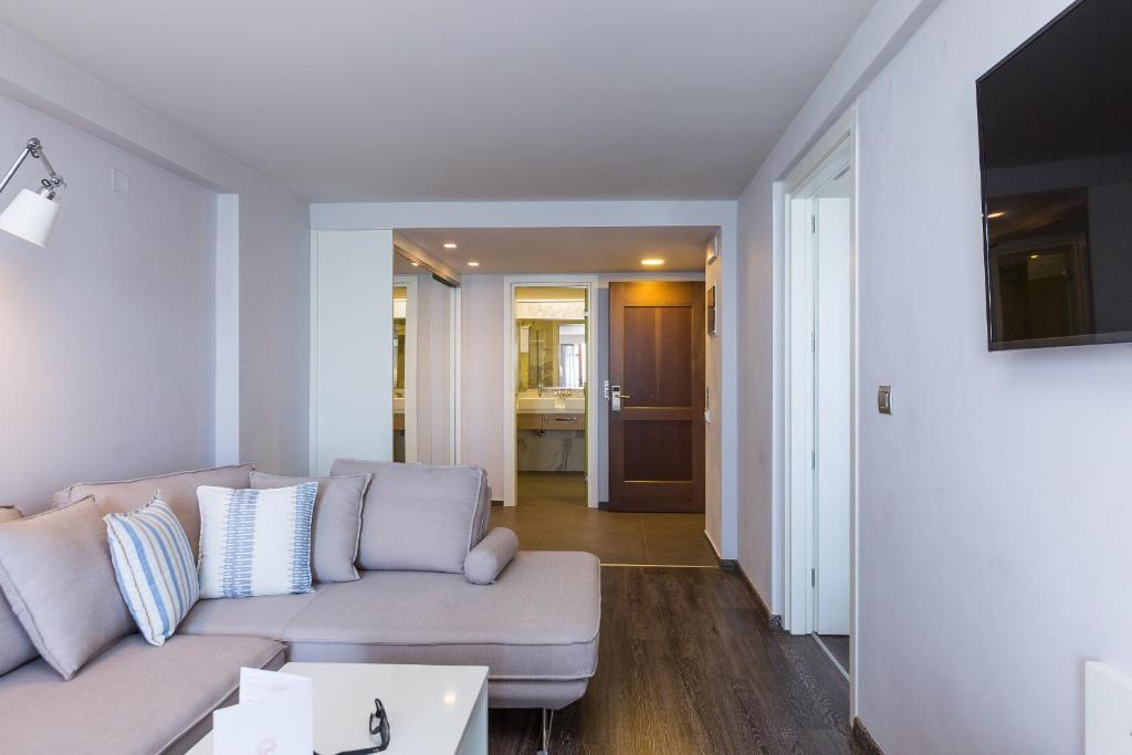 Posedenie v ubytovaní Ammos Suites