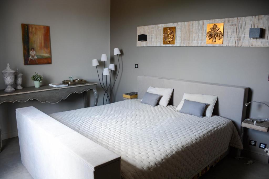 Le Petit Chateau - Double Room