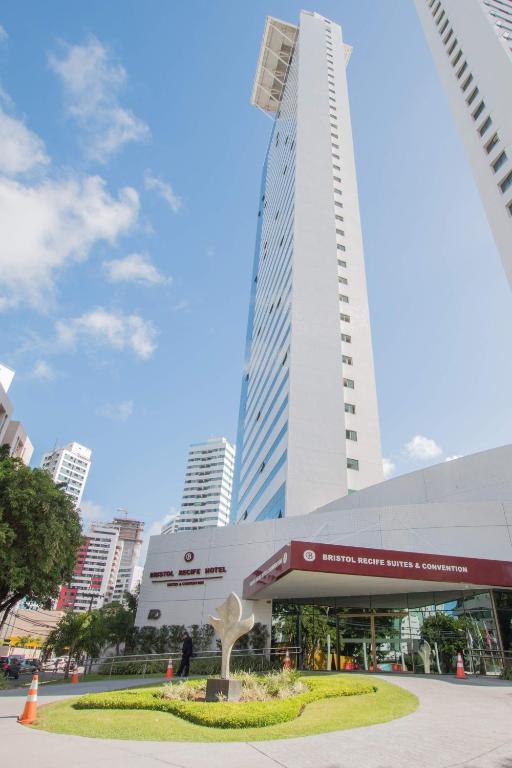  NOB2105 Excelente Flat em Boa Viagem com 2 quartos