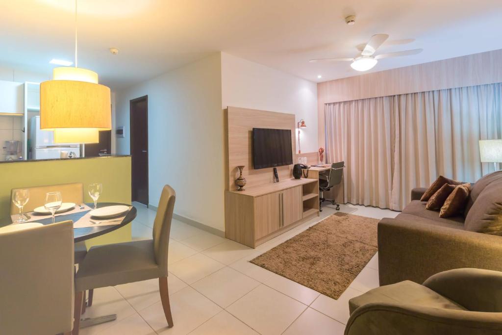  NOB2105 Excelente Flat em Boa Viagem com 2 quartos