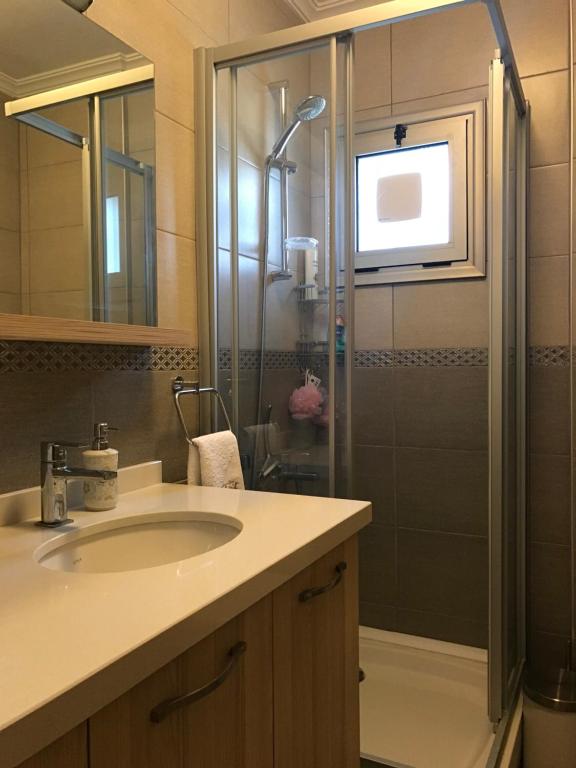 A bathroom at EVN Hotel