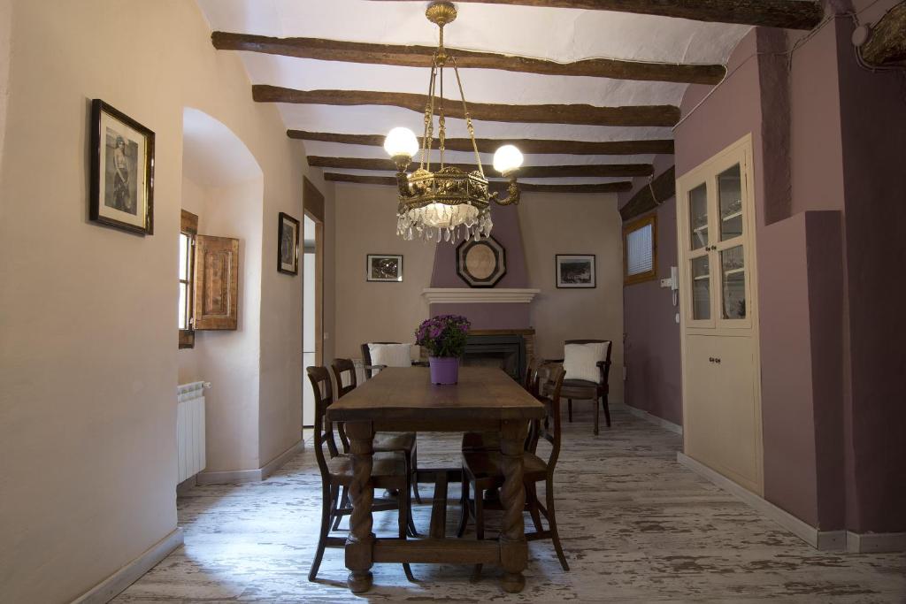 Posedenie v ubytovaní La Caseta del Priorat