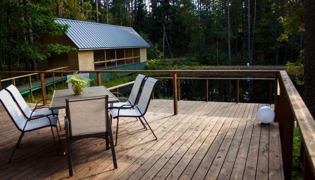 Balkón nebo terasa v ubytování Pullijärve Holiday Park