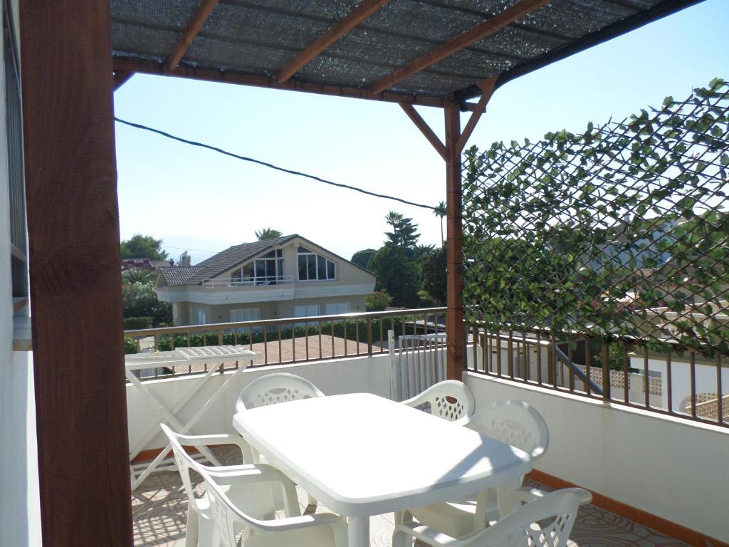 Balkón alebo terasa v ubytovaní Apartamento primera linea de playa WIFI gratis