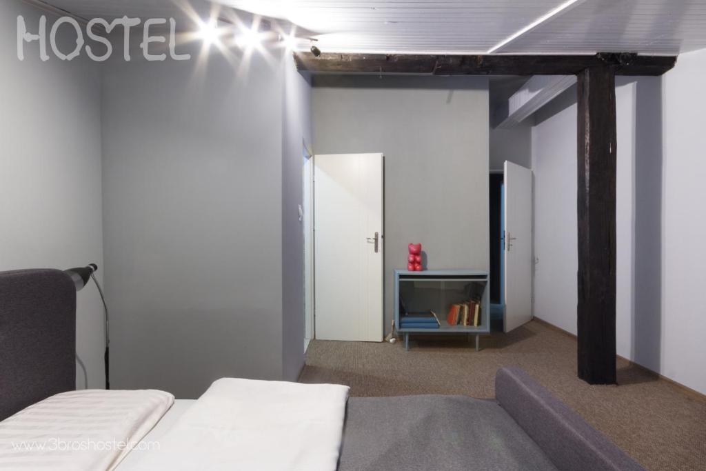 Postel nebo postele na pokoji v ubytování 3 Bros' Hostel Cieszyn