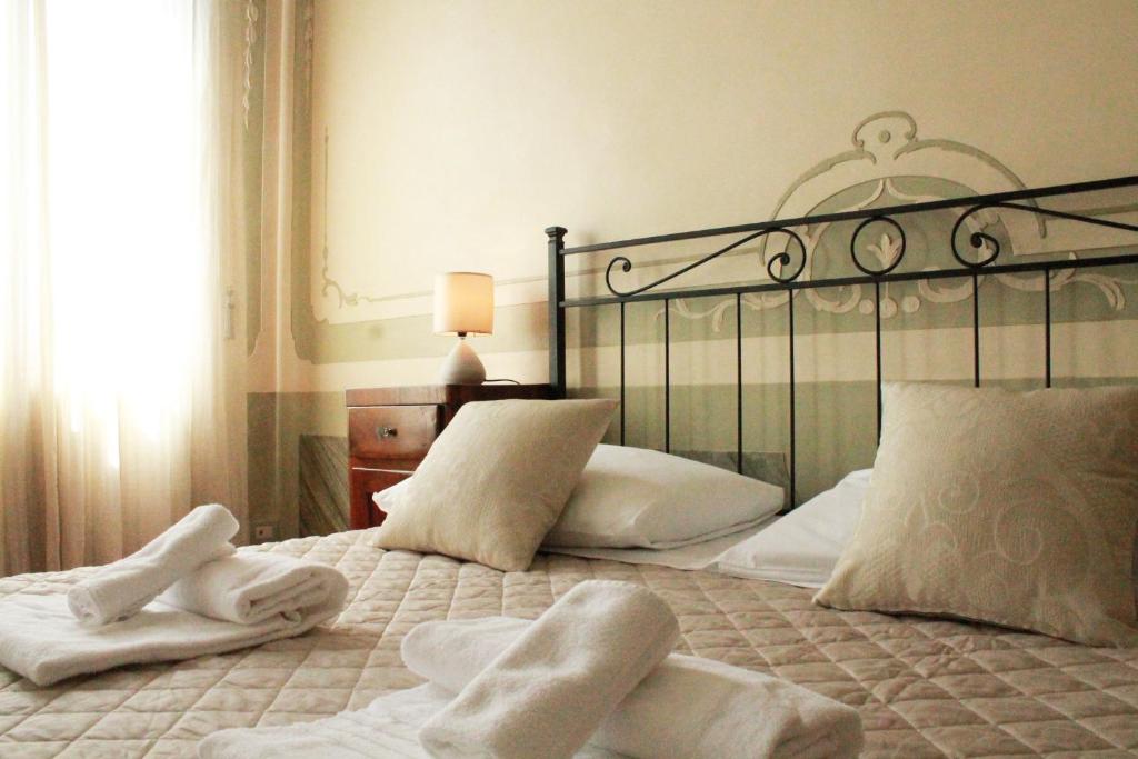 Corte dei Miracoli - Double Room With Private External Bathroom