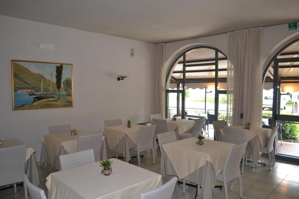 Restaurace v ubytování Hotel Smeraldo