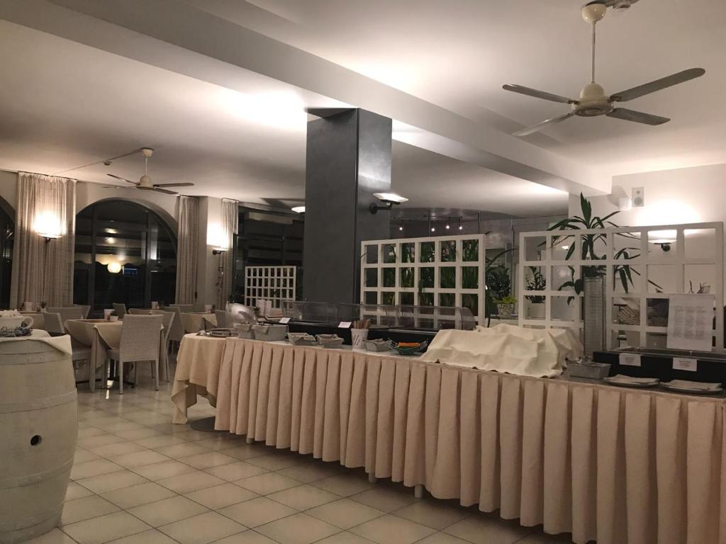 Restaurace v ubytování Hotel Smeraldo