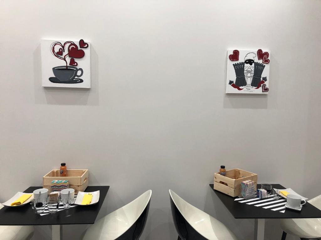 Zdjęcie z galerii obiektu Chiaia Guest House w mieście Neapol