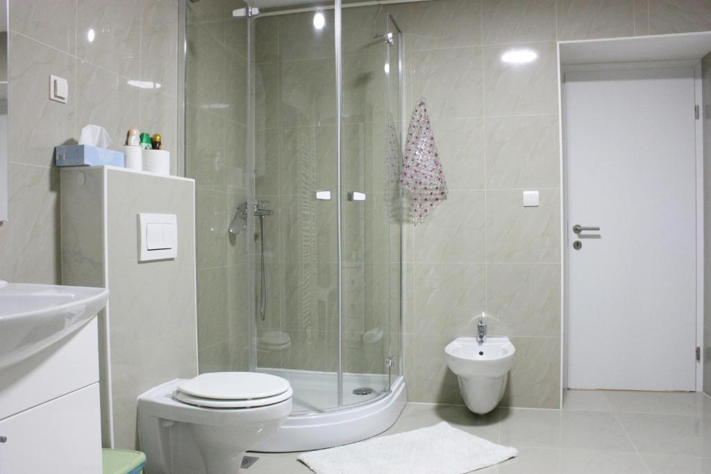 Łazienka w obiekcie Apartman Maksimir Relax Zagreb-75m2