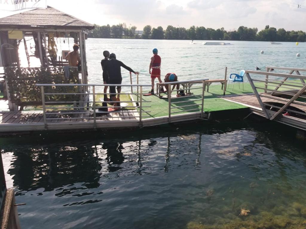 Výhled na řeku, která protéká v blízkosti penzionu