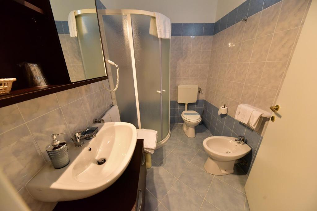 Koupelna v ubytování Hotel La Pieve