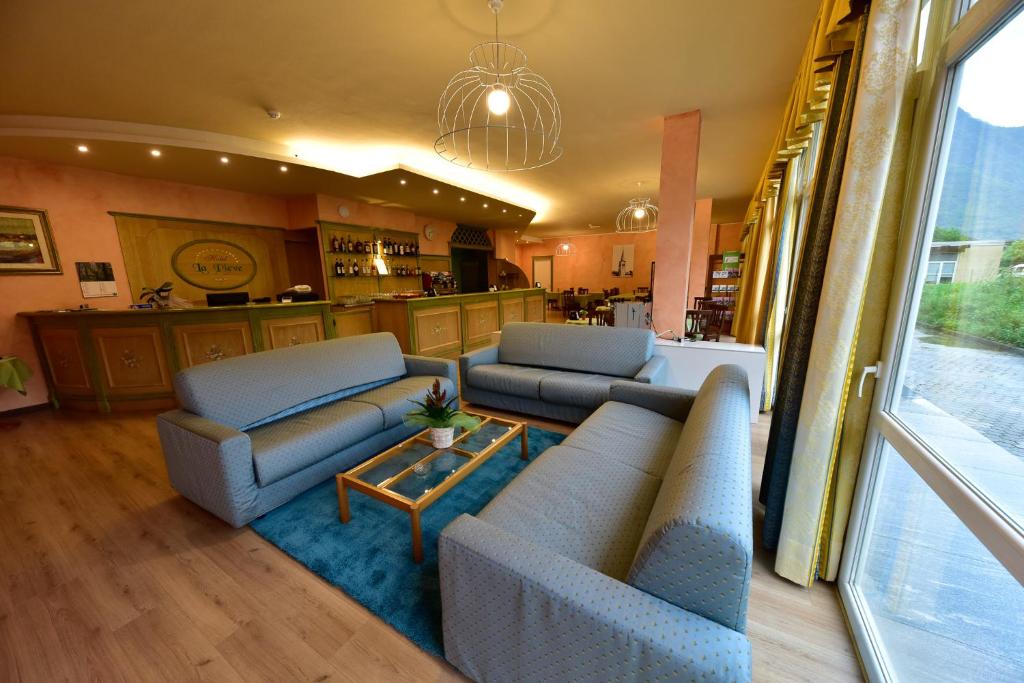 Posezení v ubytování Hotel La Pieve