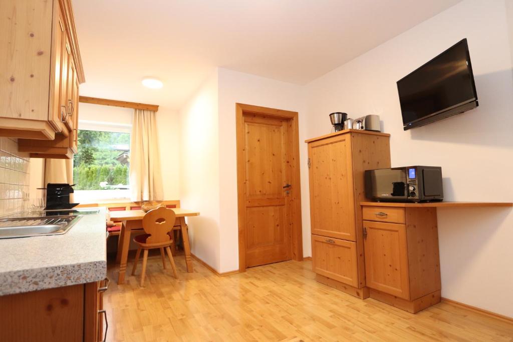 Kuchyň nebo kuchyňský kout v ubytování Appartement Hänsel & Gretel