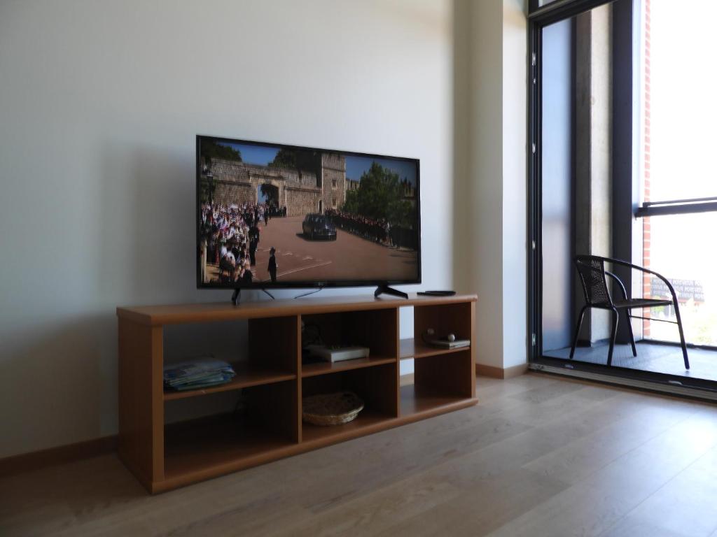 TV a/nebo společenská místnost v ubytování Martensi Maja