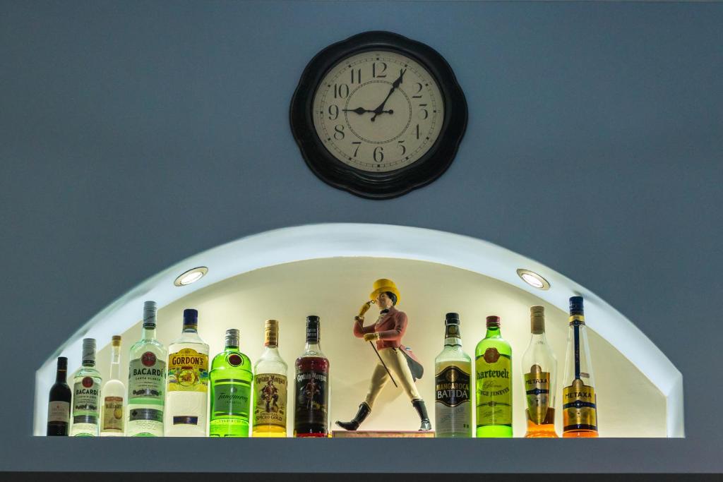Nápoje v ubytování Akis Hotel