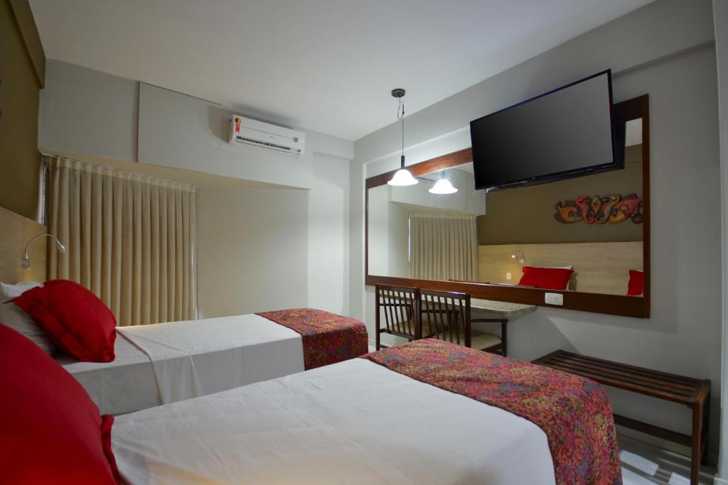  Littoral Hotel