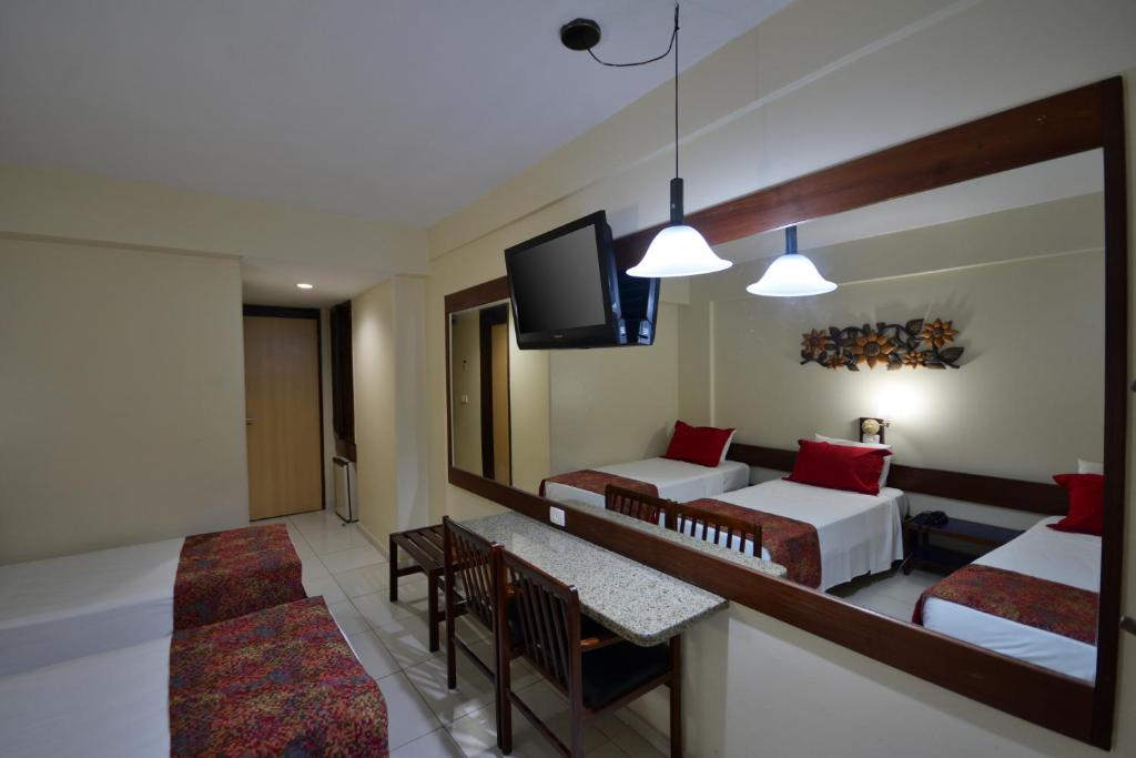  Littoral Hotel