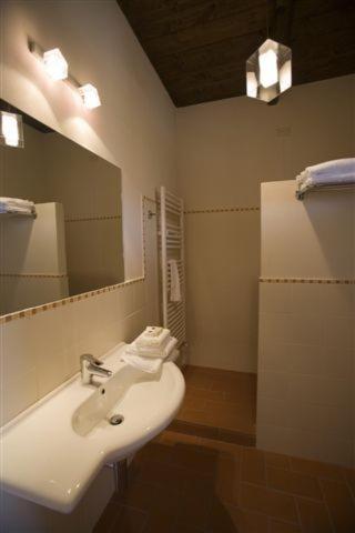 Koupelna v ubytování Agriturismo Camisassi
