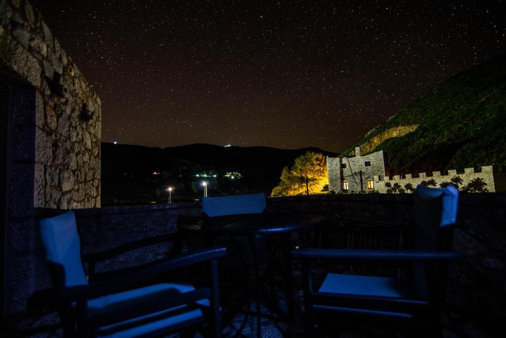 Posezení v ubytování Psamathous Guesthouse