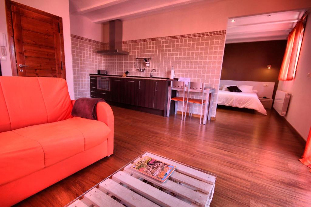 Kuchyň nebo kuchyňský kout v ubytování La Casa del Mercat