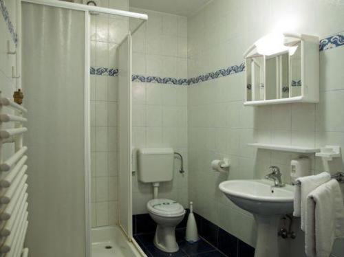 Hotel Aurora - Tweepersoonskamer Met 1 Of 2 Bedden