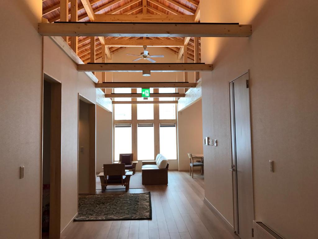 Tsuru Apartments - 