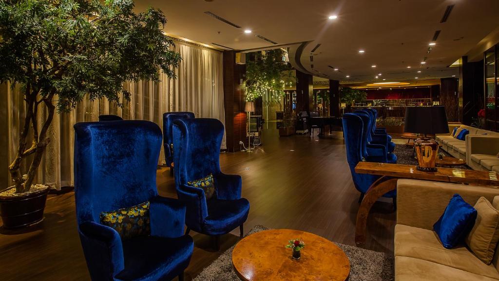 Posezení v ubytování The Arista Hotel Palembang