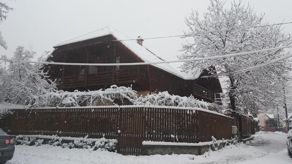 Pasager House v zimě