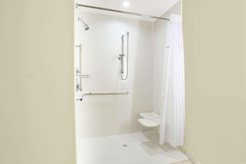 Ein Badezimmer in der Unterkunft Wingate by Wyndham Page Lake Powell