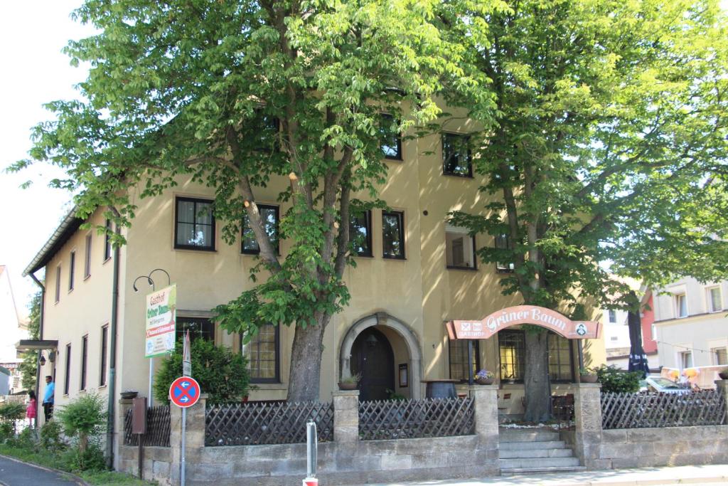 Budova, kde se penzion – hostinec nachází