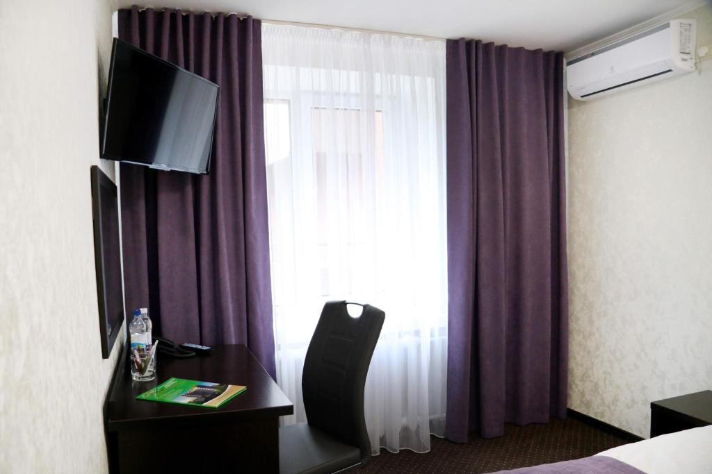 Hotel Tourist photo 3