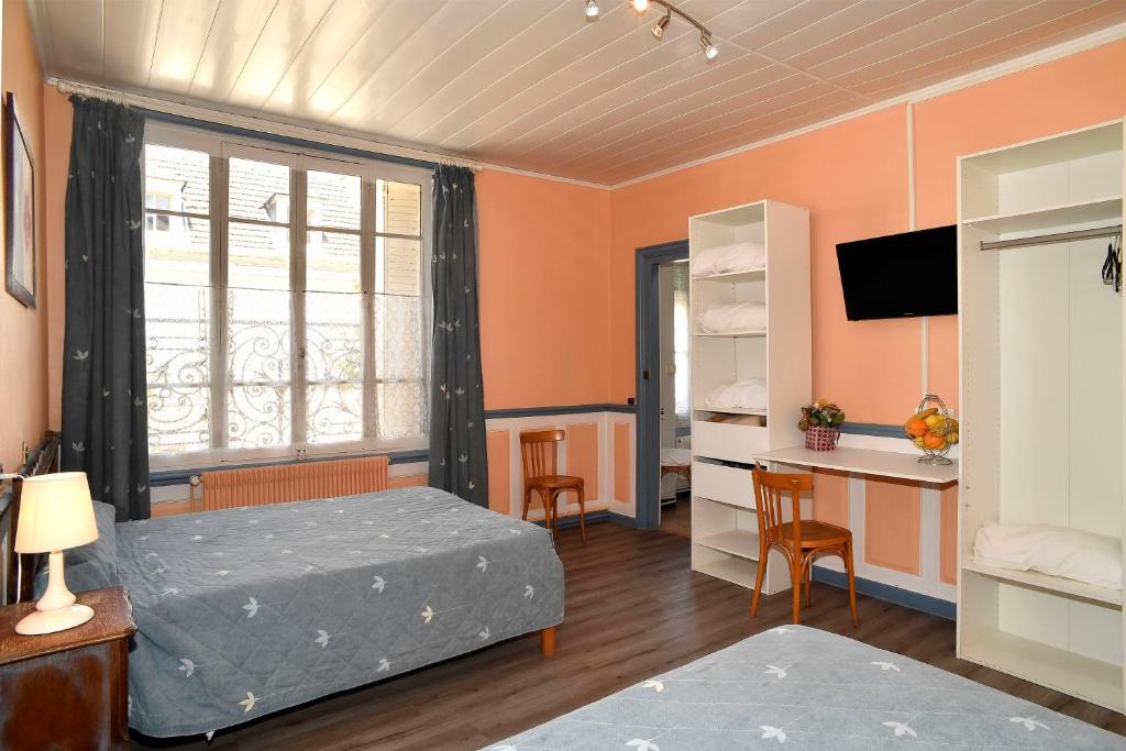 Gallery image of Hotel de la gare in Cosne-Cours-sur-Loire