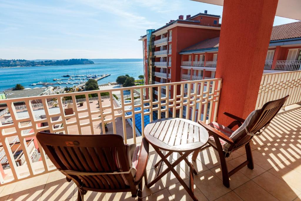 Balkón nebo terasa v ubytování Grand Hotel Portoroz 4* superior – Terme & Wellness LifeClass