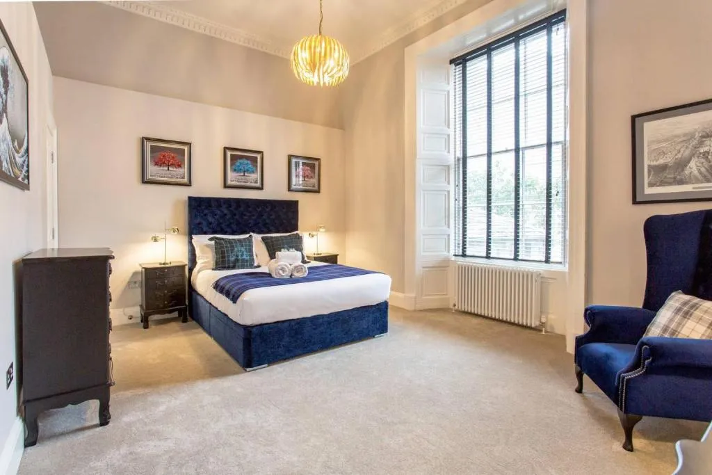 ALTIDO Designer York Place 5*, Edinburgh, United Kingdom
