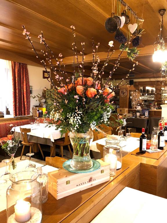 Nápoje v ubytování 13 Comuni Ristorante E Albergo