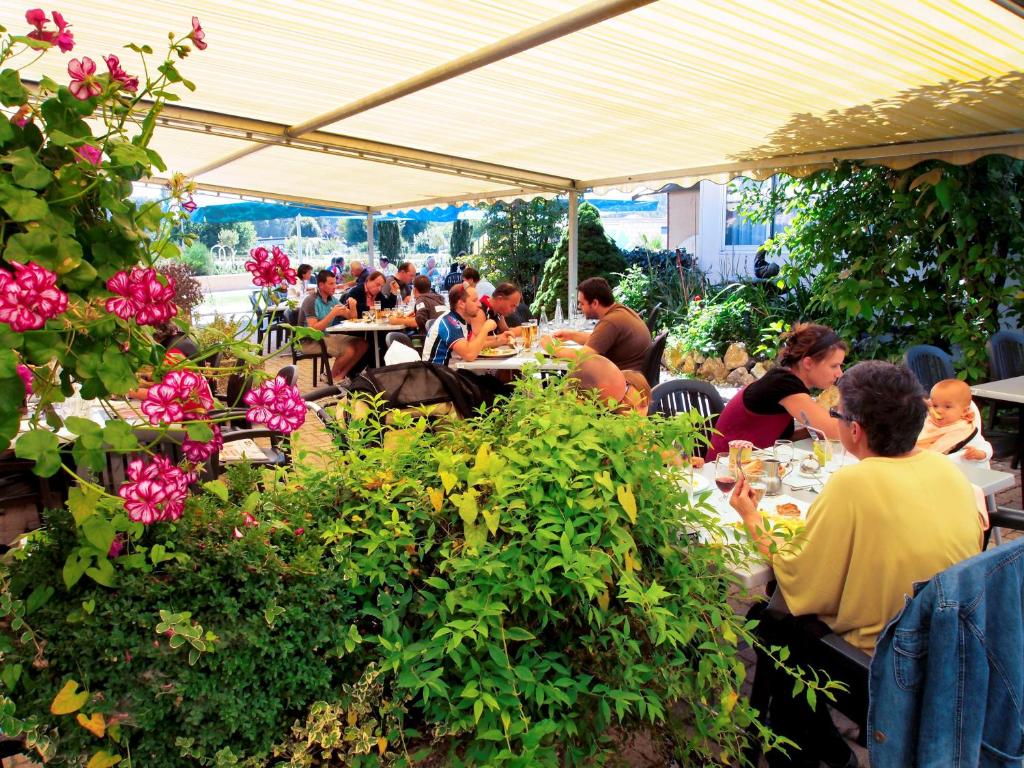 Hosté ubytování Hotel Lacotel