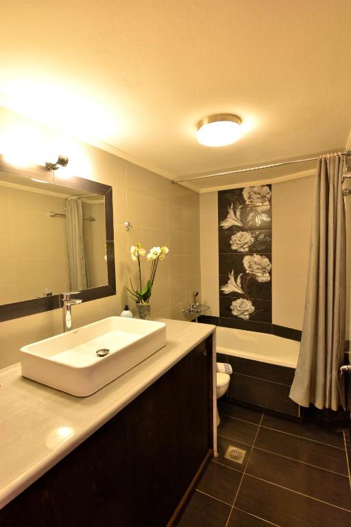 Koupelna v ubytování Luxury Suites in Stavromenos