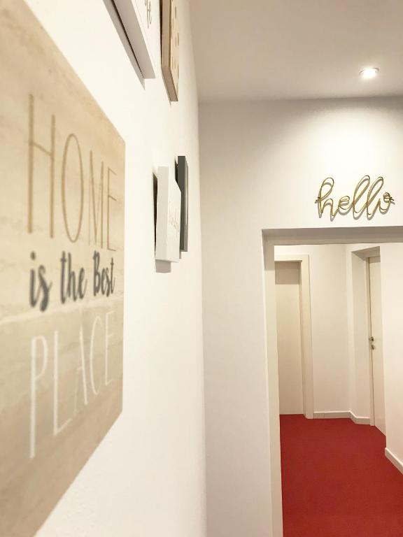 Certifikát, hodnocení, plakát nebo jiný dokument vystavený v ubytování Manzoni Premium