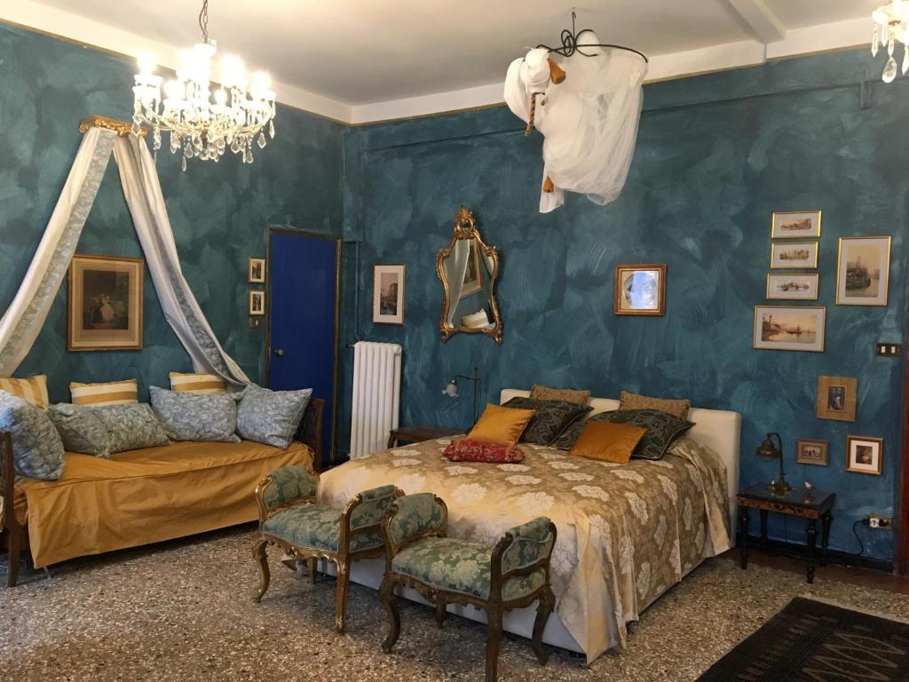 Postel nebo postele na pokoji v ubytování La Chambre D'Ella