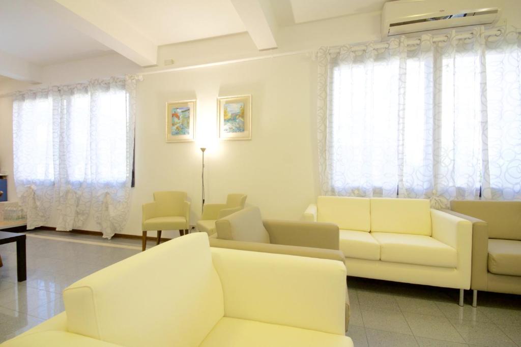 Posezení v ubytování Hotel Serenella