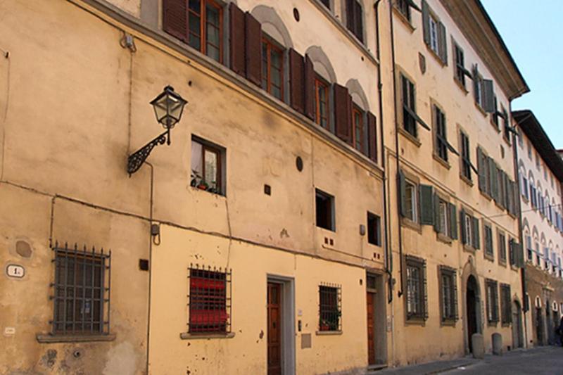 Budova, v ktorej sa apartmán nachádza