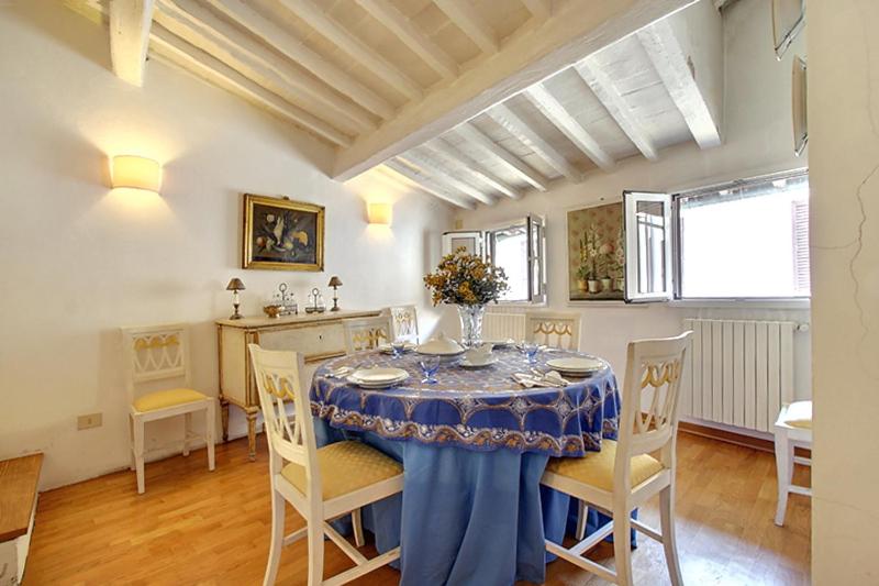 Fotografia z galérie ubytovania Rustici Apartment With Terrace vo Florencii